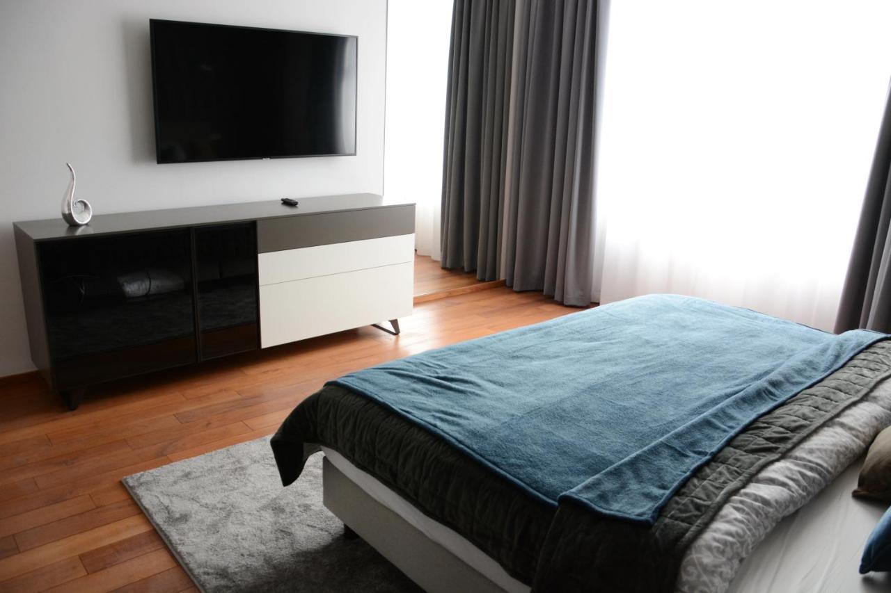 Premium Apartment Near Banska Bystrica Square With Two Big Bedrooms Экстерьер фото