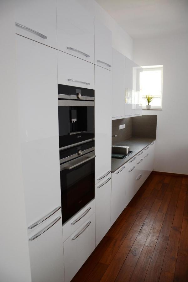 Premium Apartment Near Banska Bystrica Square With Two Big Bedrooms Экстерьер фото