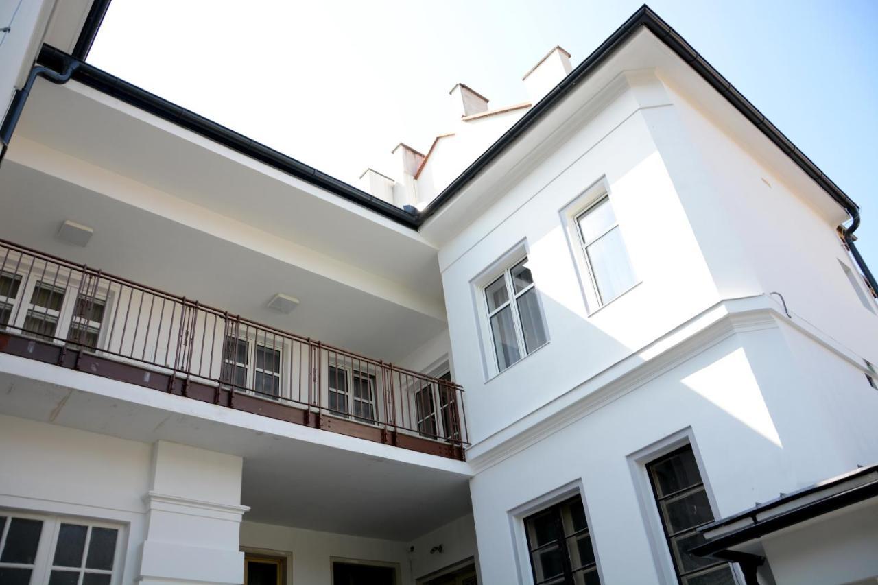 Premium Apartment Near Banska Bystrica Square With Two Big Bedrooms Экстерьер фото